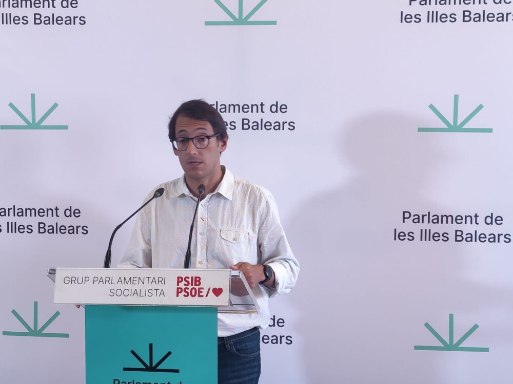 Iago Negueruela, portaveu, a la roda de premsa de junta de portaveus