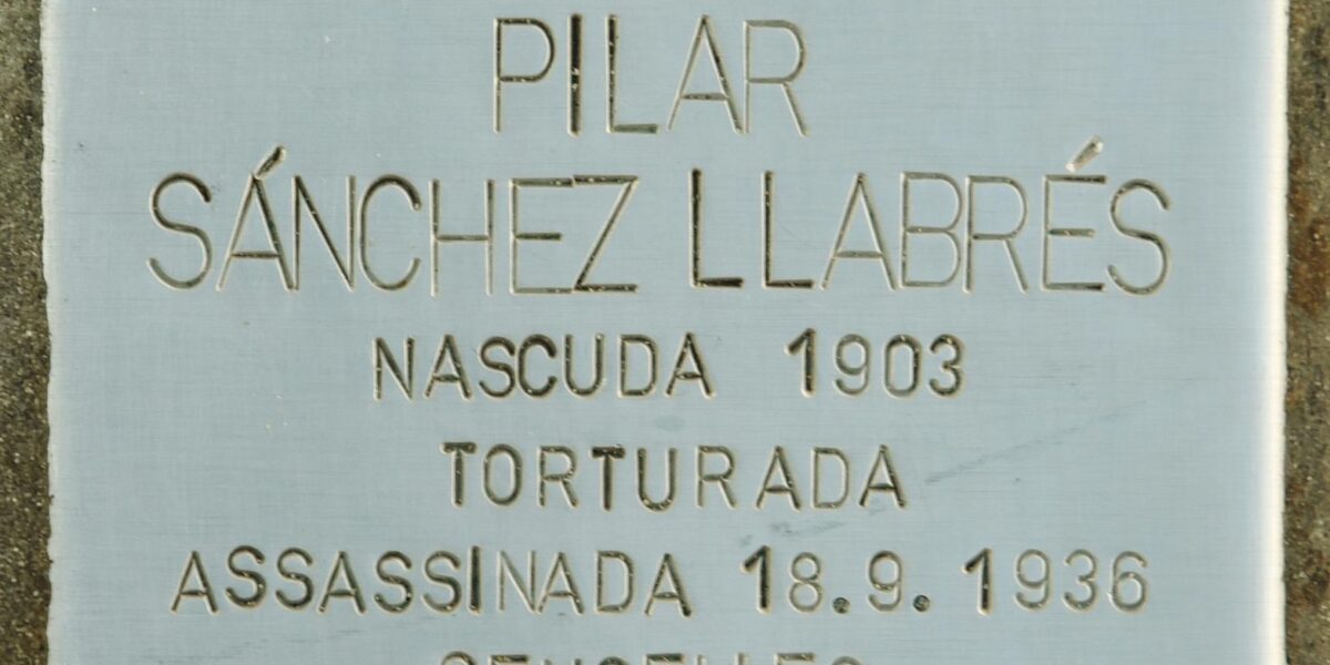 Placa Pilar Sánchez Llabrés