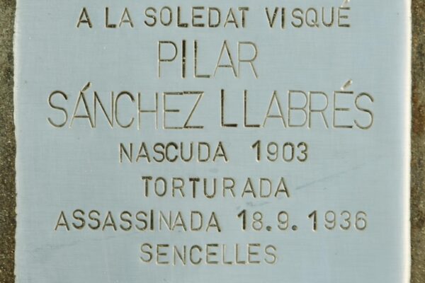 Placa Pilar Sánchez Llabrés