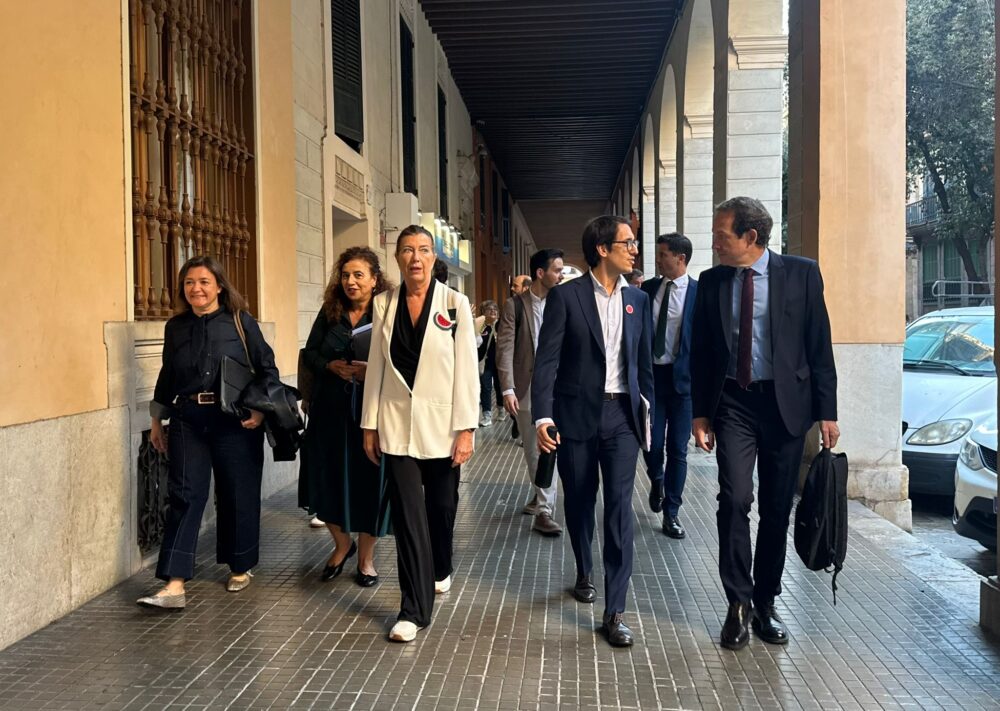 diputats i diputades del Grup Parlamentari Socialista, arribant al Parlament