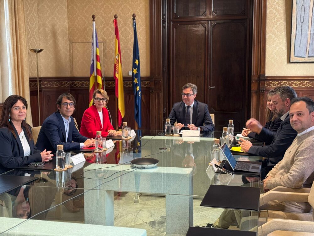 reunió a Hisenda mesures contra els efectes de la Guerra d'Iran