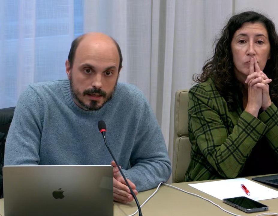 Carles Bona i Amanda Fernández, a la comissió d'Educació