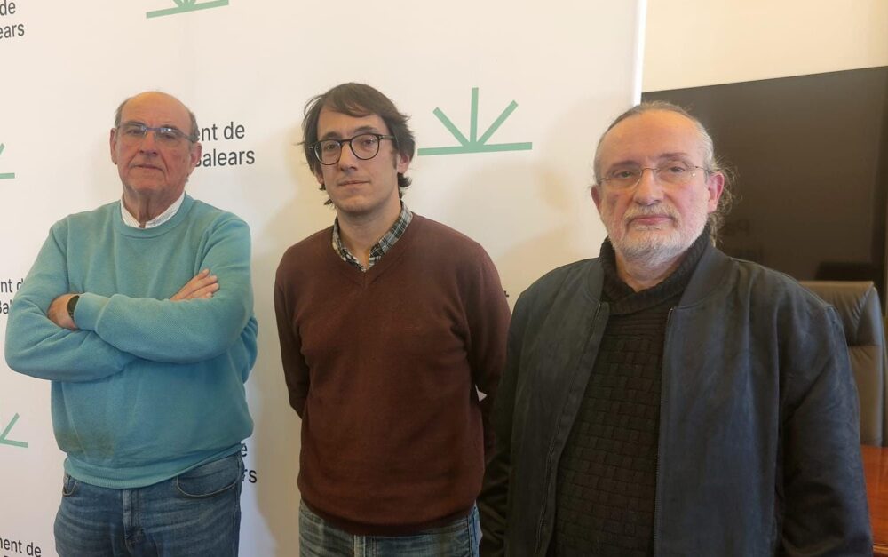 Iago Negueruela, amb Biel Moragues i Florián Talaya (taxistes)