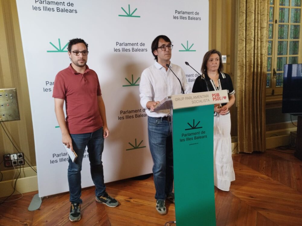 Pepe Martínez, Iago Negueruela i Mercedes Garrido